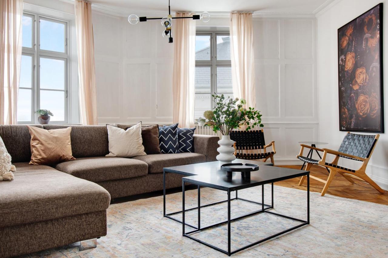 Sanders Square - Spacious Six-Bedroom Apartment Near Amalienborg Κοπεγχάγη Εξωτερικό φωτογραφία