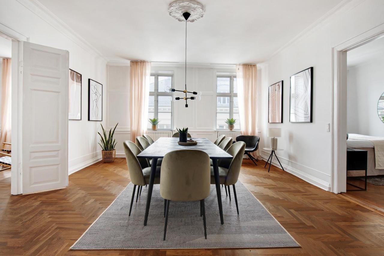 Sanders Square - Spacious Six-Bedroom Apartment Near Amalienborg Κοπεγχάγη Εξωτερικό φωτογραφία