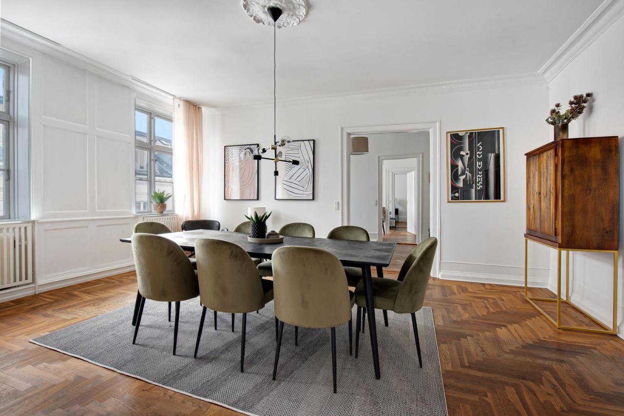 Sanders Square - Spacious Six-Bedroom Apartment Near Amalienborg Κοπεγχάγη Εξωτερικό φωτογραφία