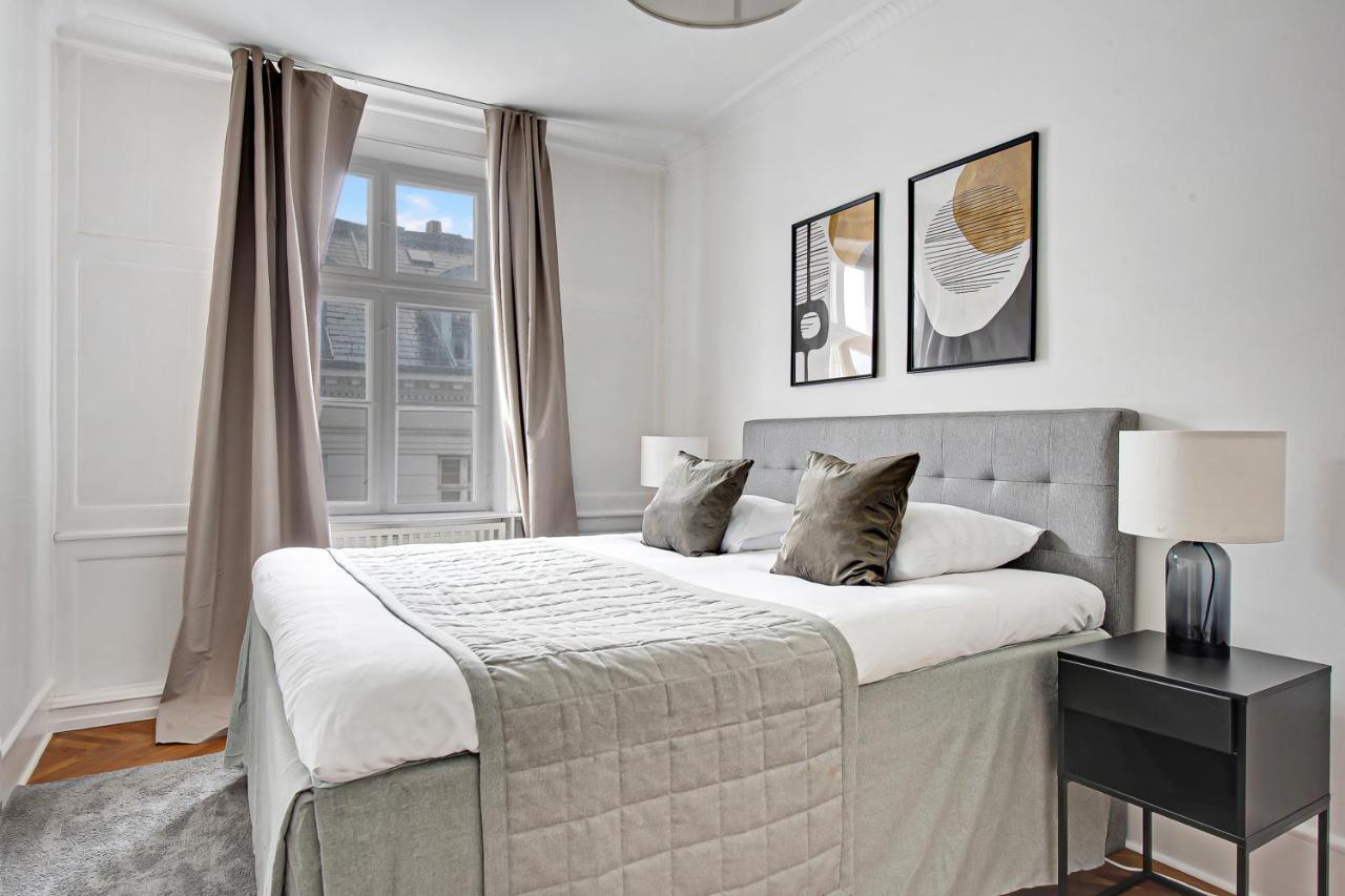 Sanders Square - Spacious Six-Bedroom Apartment Near Amalienborg Κοπεγχάγη Εξωτερικό φωτογραφία
